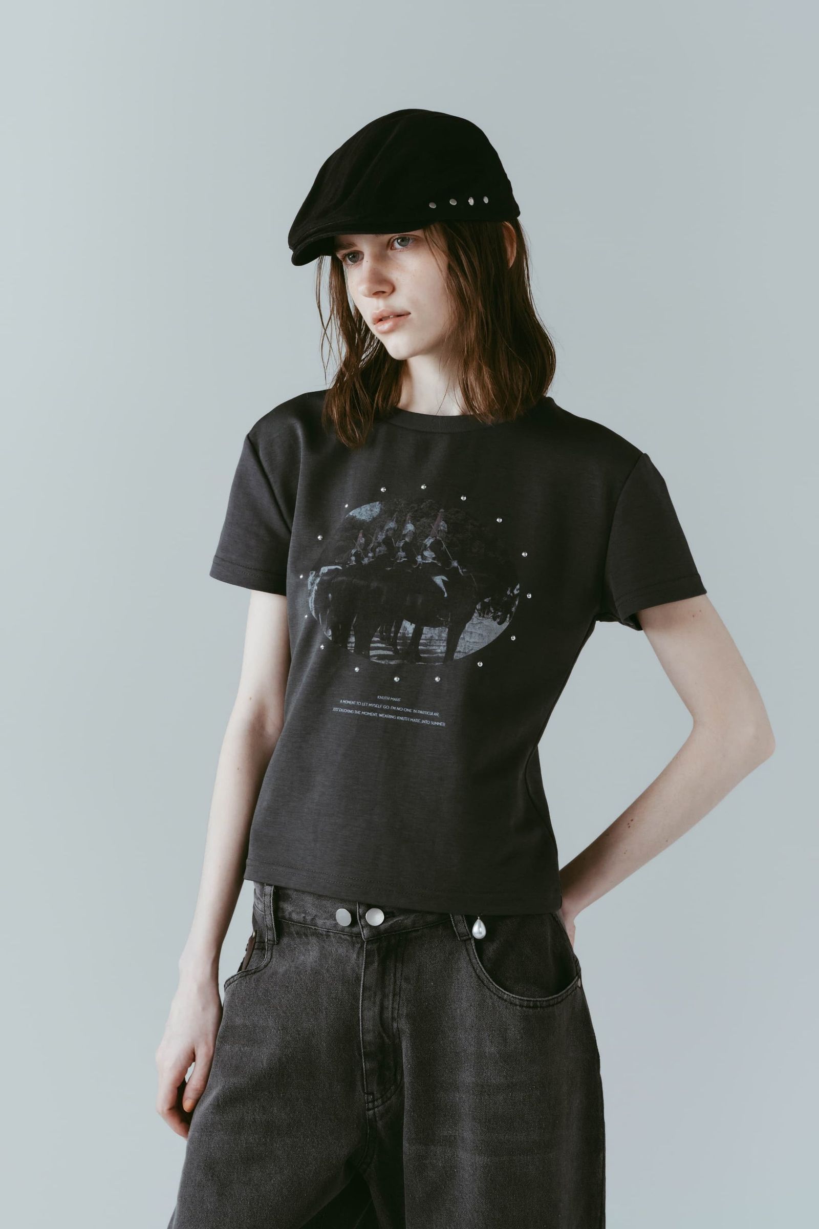 スタッズコンパクトTシャツ (チャコール) studded compact tee (Charcoal) /  26SS