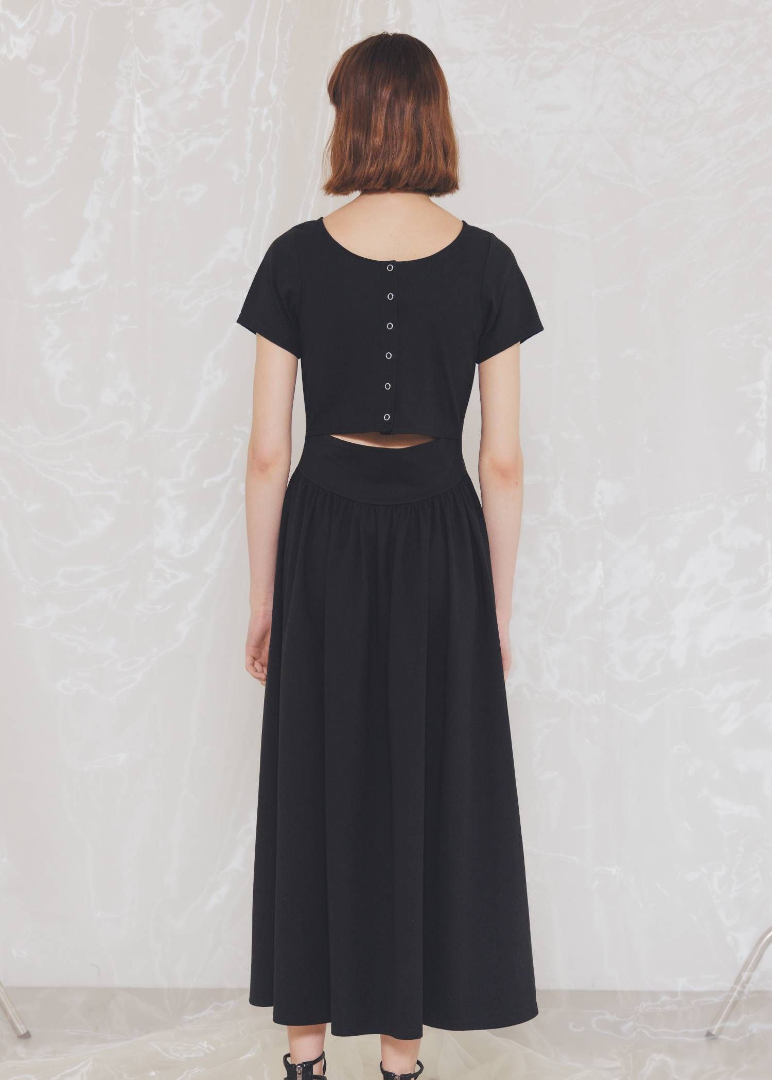 ヘルシーカット ワンピース (ブラック) healthy cut out waist snap button OP (Black) /  26SS