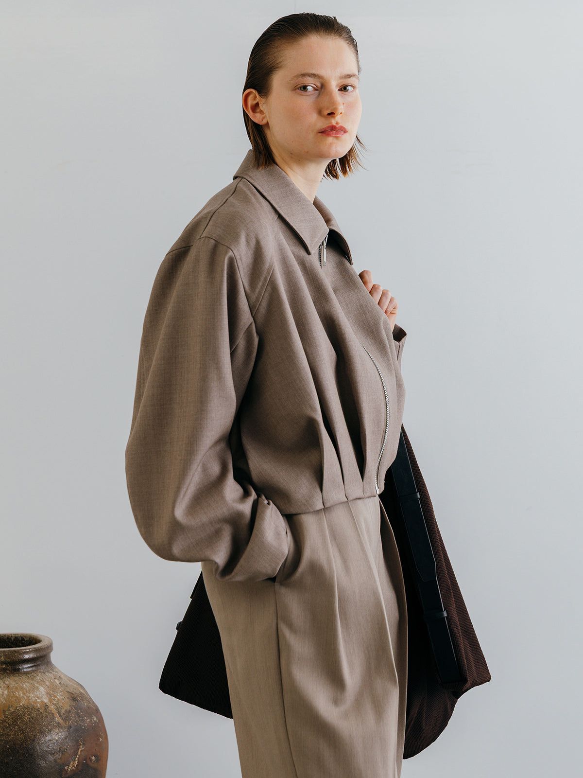 ICHIGUN TUCK JACKET / イチグン タックジャケット (Beige) / 26SS