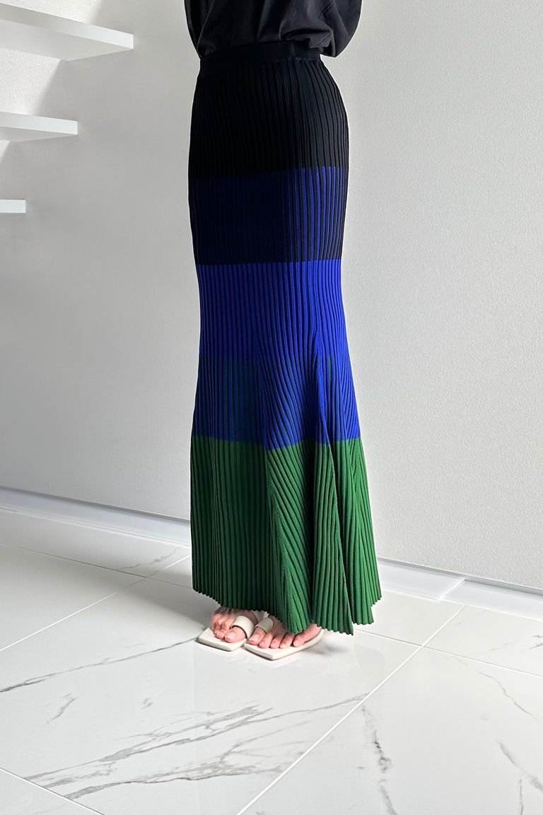 163cm 着用サイズ38