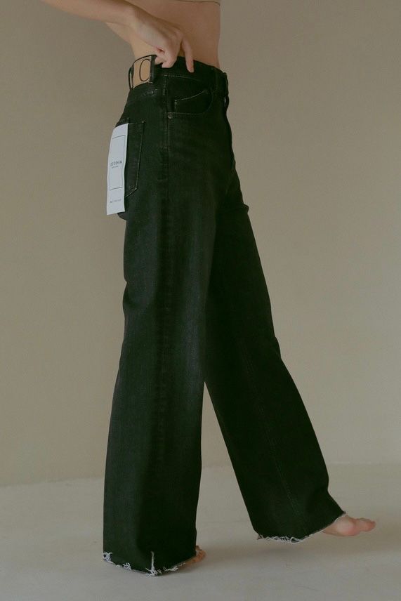 【YANUK × CASA FLINE】CENTER PRESS STRAIGNT DENIM / センタープレスストレートデニム (ブラック) 美脚 / オーガニックコットン / 体型カバー