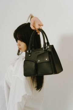 multi pocket hand bag / マルチポケットハンドバッグ (ブラック)