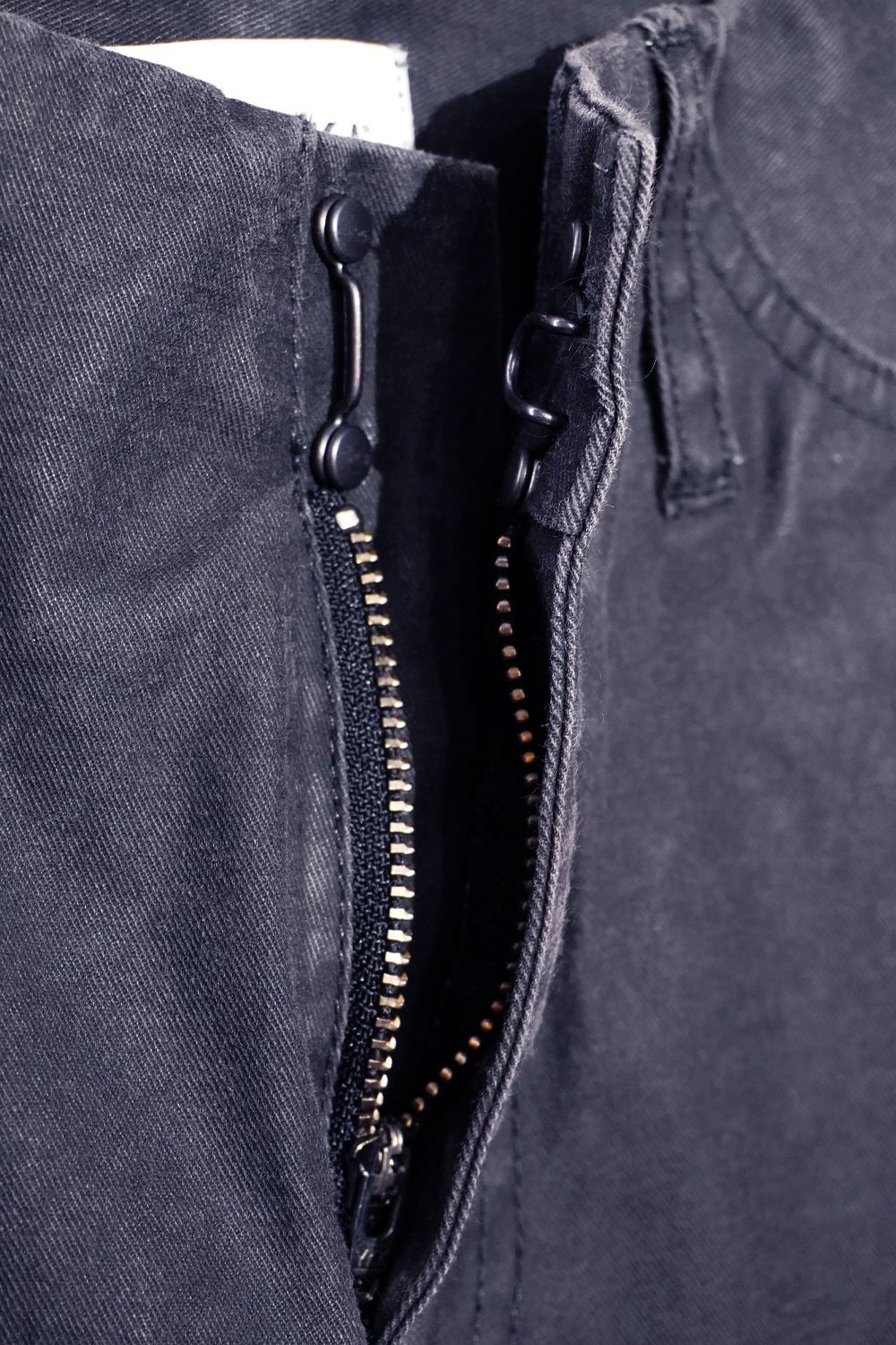 JEAN FLARE PANTS / デニムフレアパンツ (ブラックレザー) / レディース