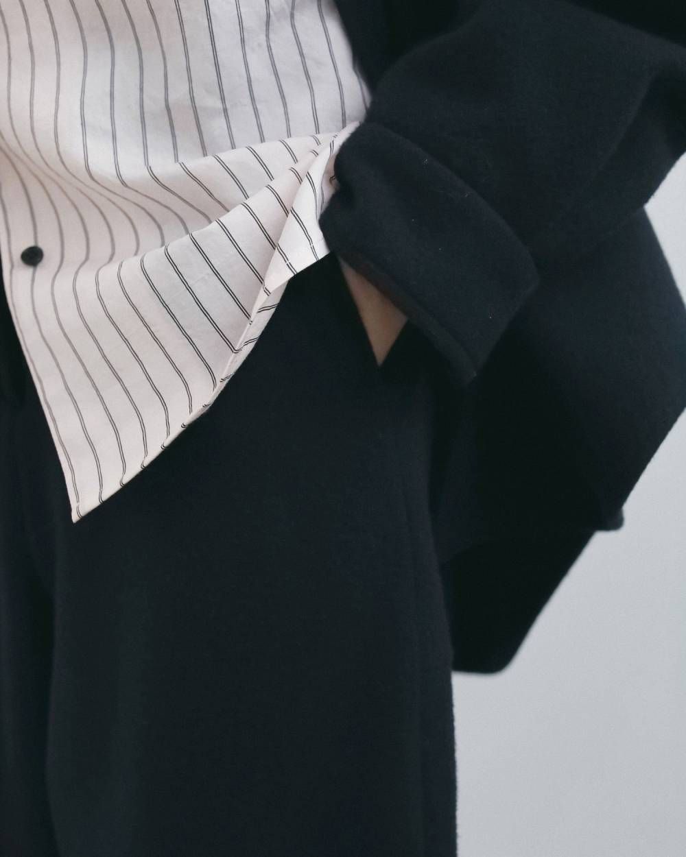 ウールコクーンパンツ (ネイビー) Wool Cocoon Pants (Navy) / 26AW 【6月29日まで期間限定予約】