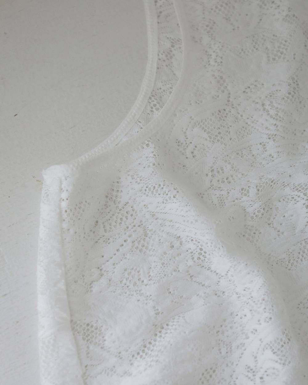 レース ノースリーブトップス (ホワイト) Lace Sleeveless Tops (White) / 27SS