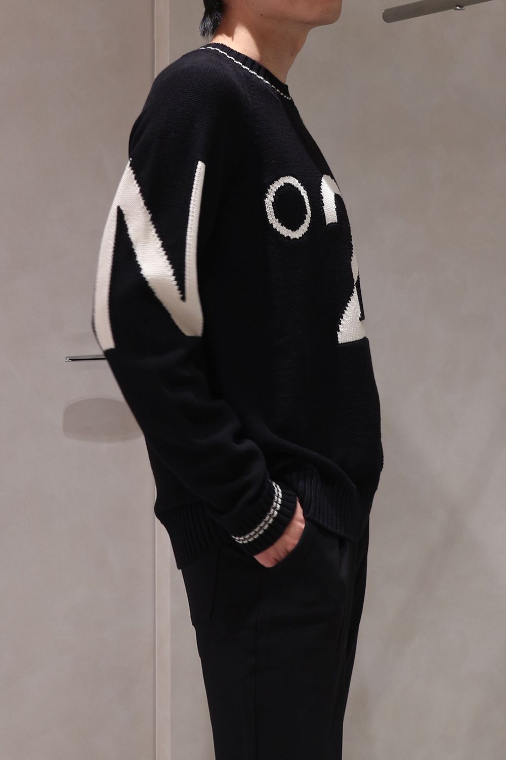 BI-COLOR LOGO KNIT TOPS / バイカラーロゴニットトップス / ユニセックス (ブラック)