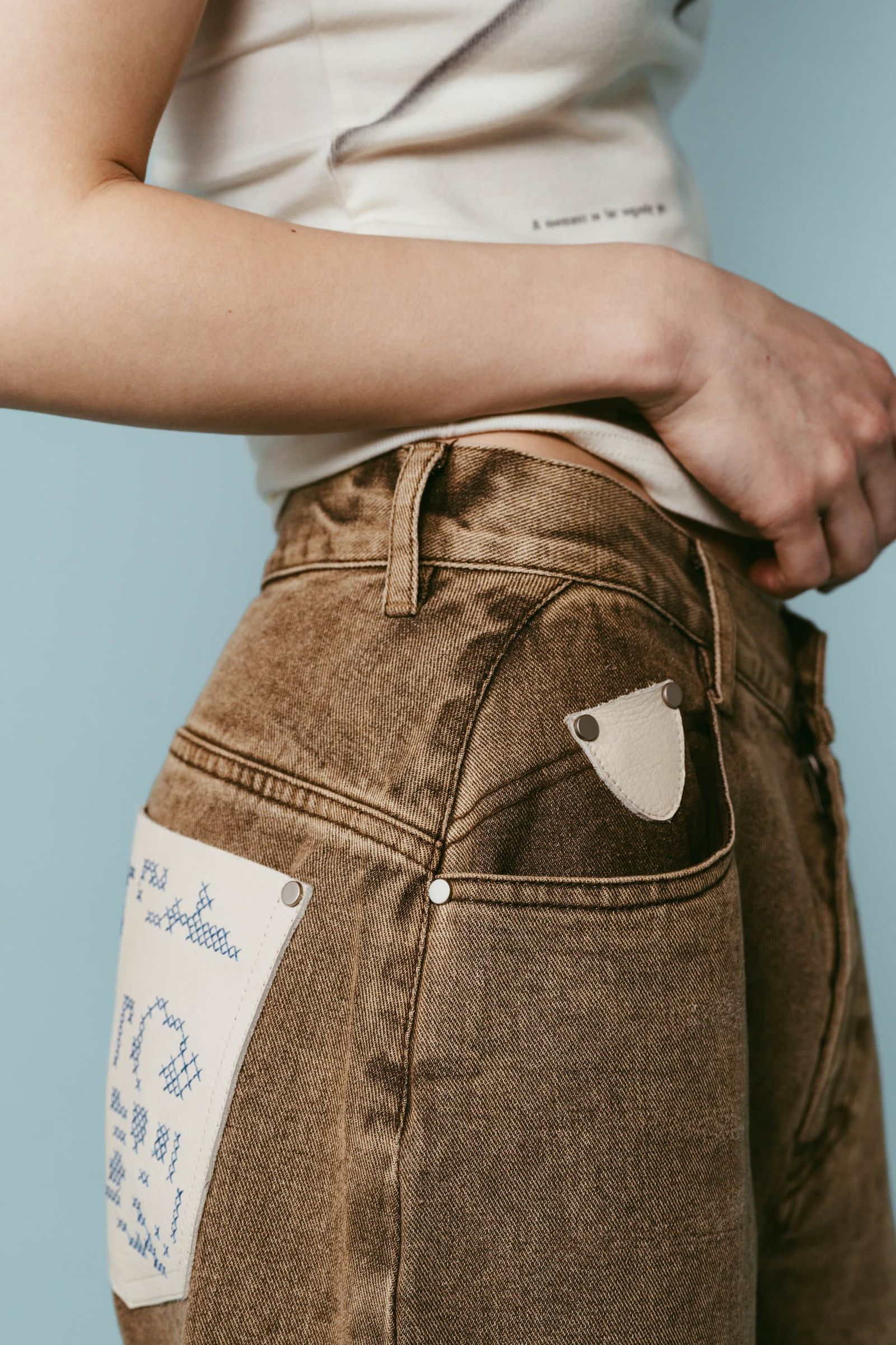 ワイドベルボトムデニムパンツ (ブラウン) wide bell-bottom denim pants (Brown) /  26SS