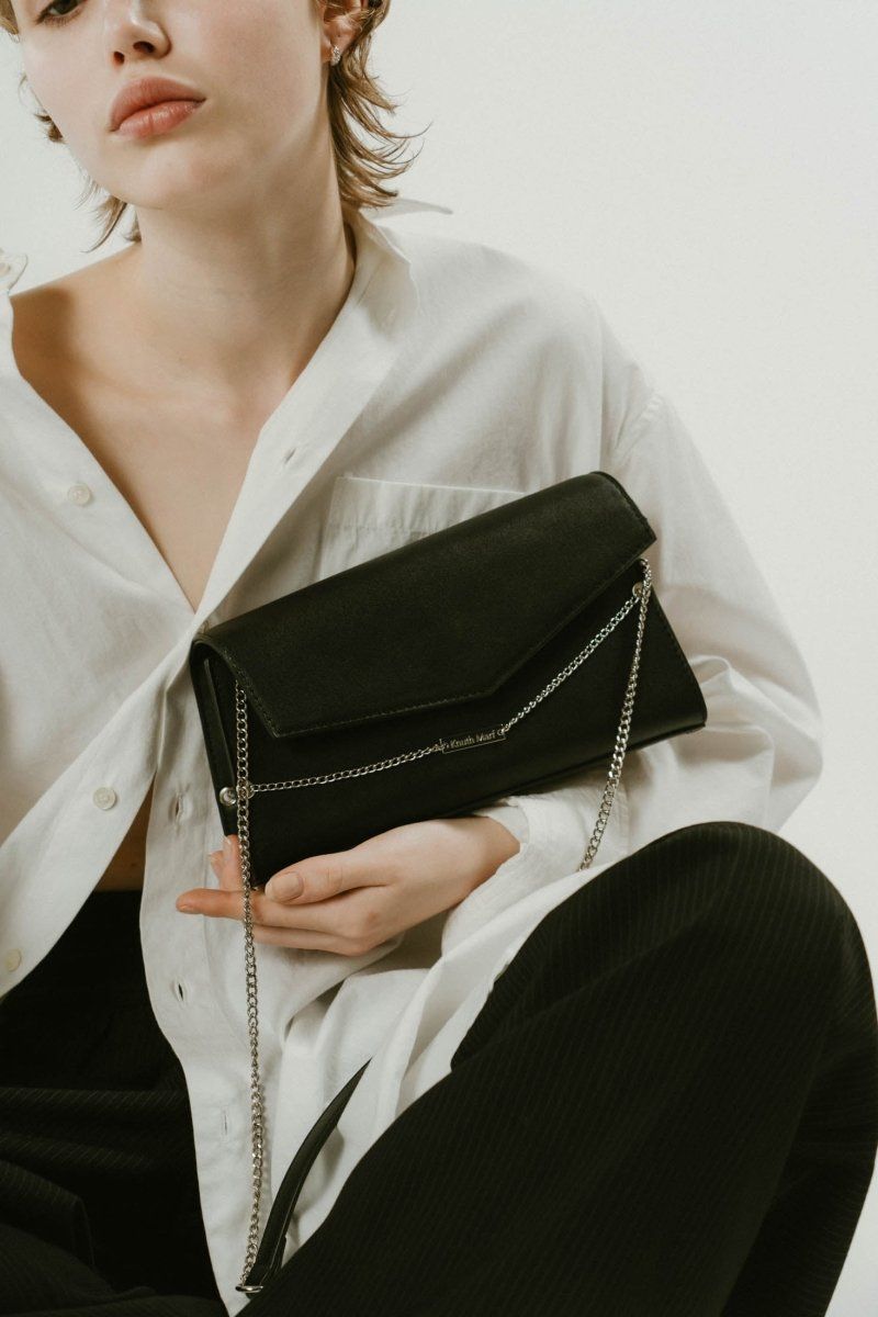 metal chain deformed bag / メタルチェーン ディフォームド バッグ (ブラック) / 25SS