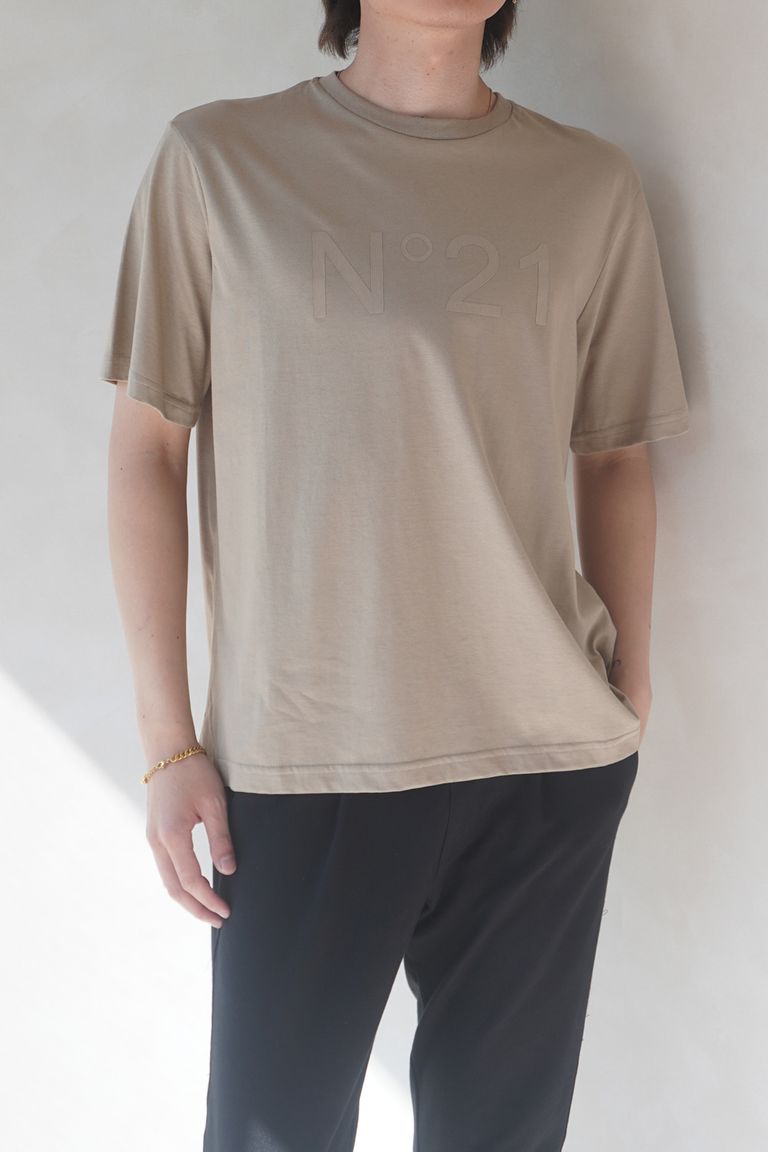 176cm 64kg 着用:M