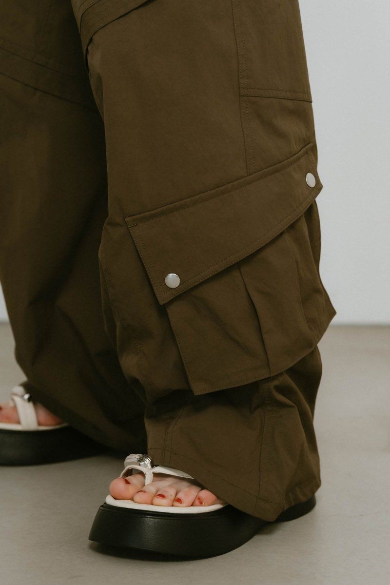 docking nylon pants(unisex) / ドッキングナイロンパンツ (カーキ) / 25SS