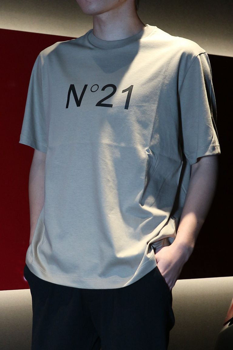 176cm 64kg 着用:M