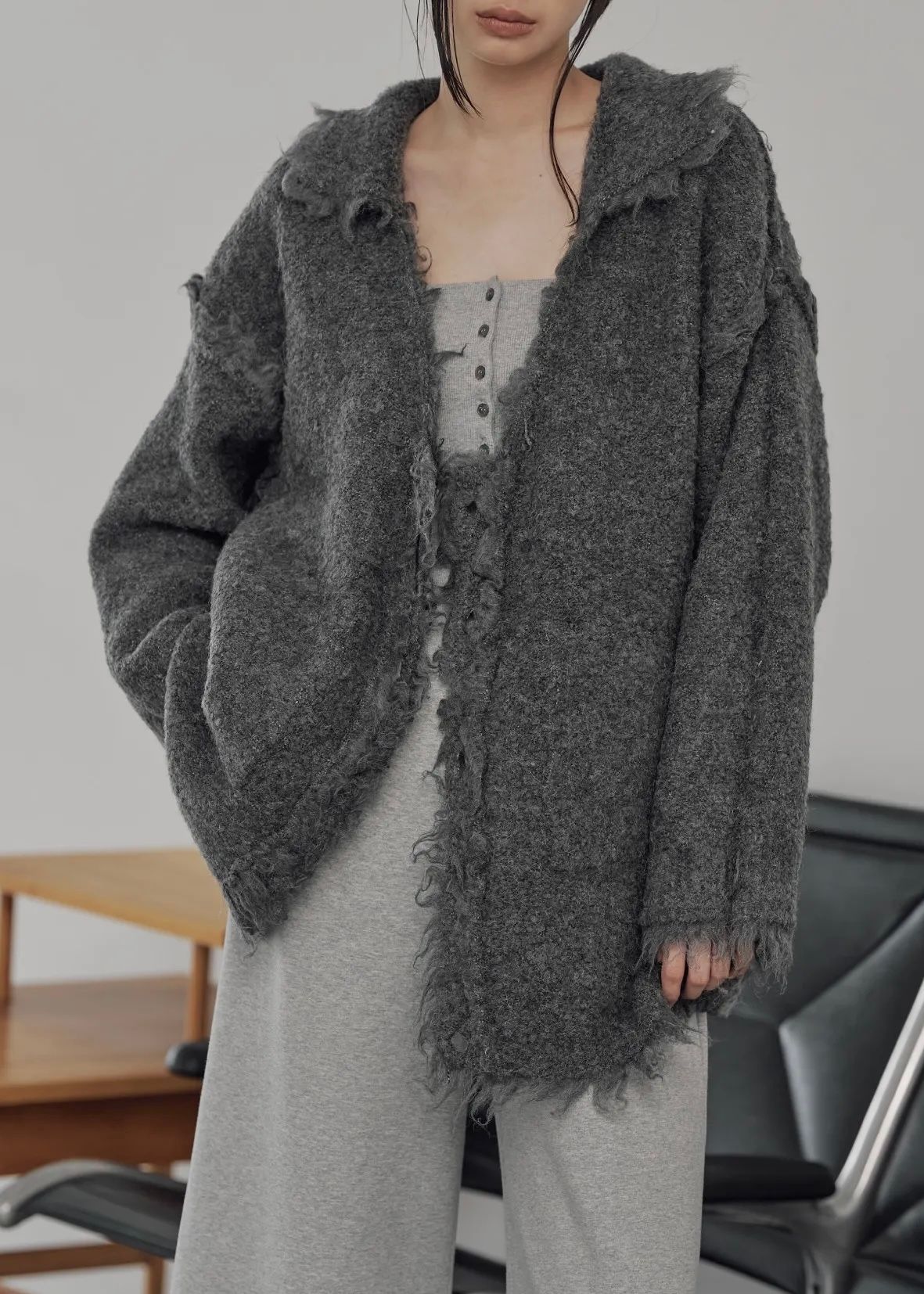 brushed lightly reversible knit cardigan / リバーシブルニットカーディガン (チャコール) / 25AW