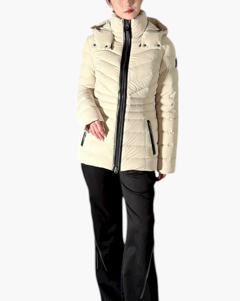 164cm 着用サイズ:S