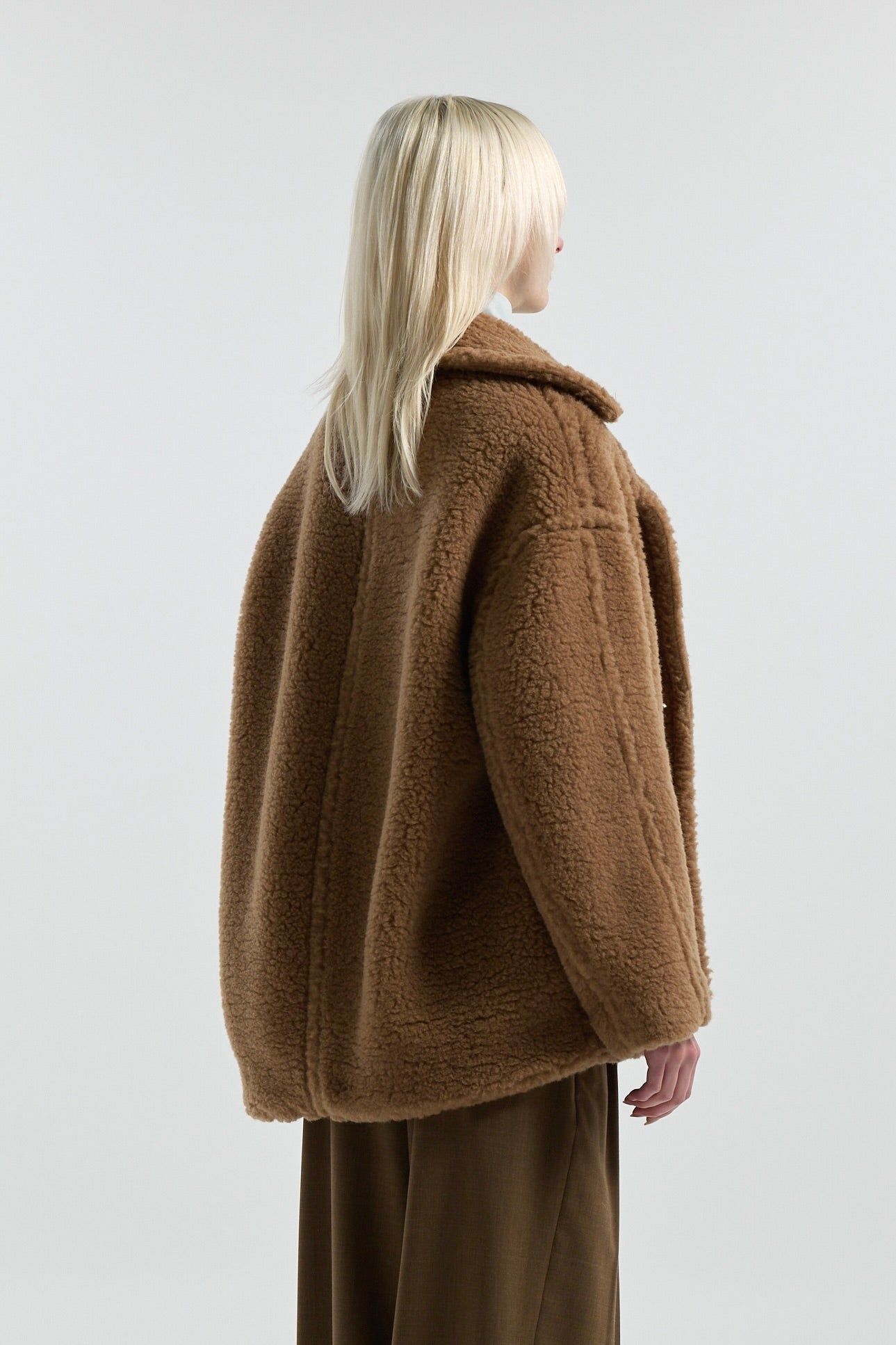 コクーン ミドル ボアコート (キャメル) COCOON MID BOA COAT (Camel) / 26AW