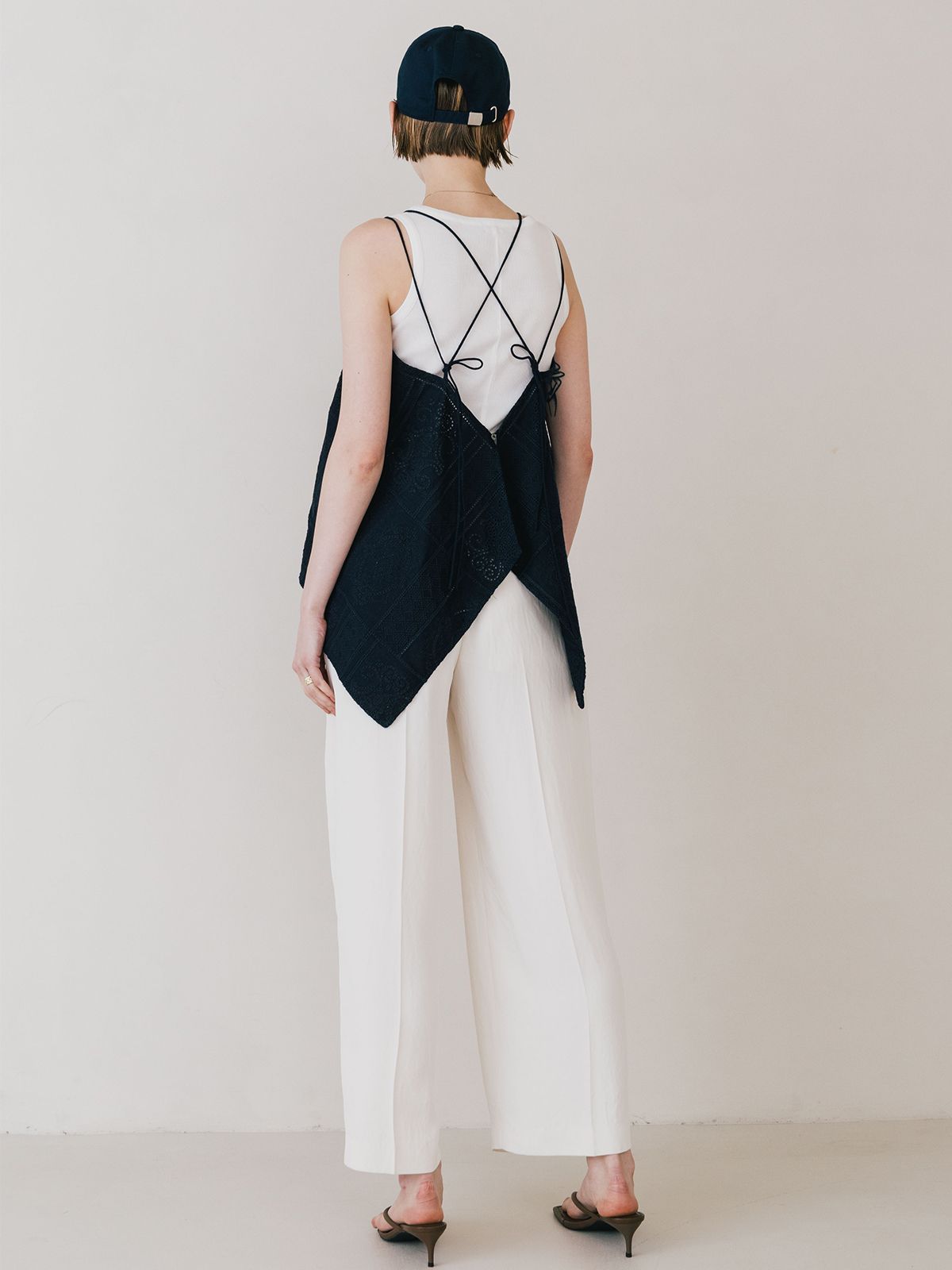 【25SS】CUTWORK LACE CAMI / カットワーク レースキャミソール (ネイビー)