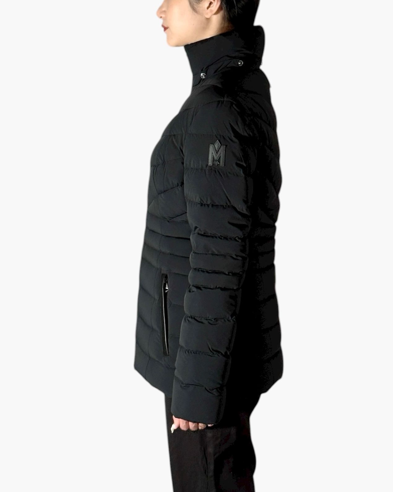 【25AW】PATSY-BX / ファー付きストレッチダウンジャケット (ブラック) / レディース