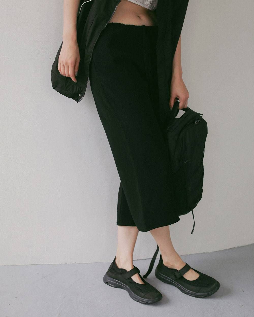 バックサテン カプリパンツ (ブラック) Back Satin Capripants (Black) / 27SS