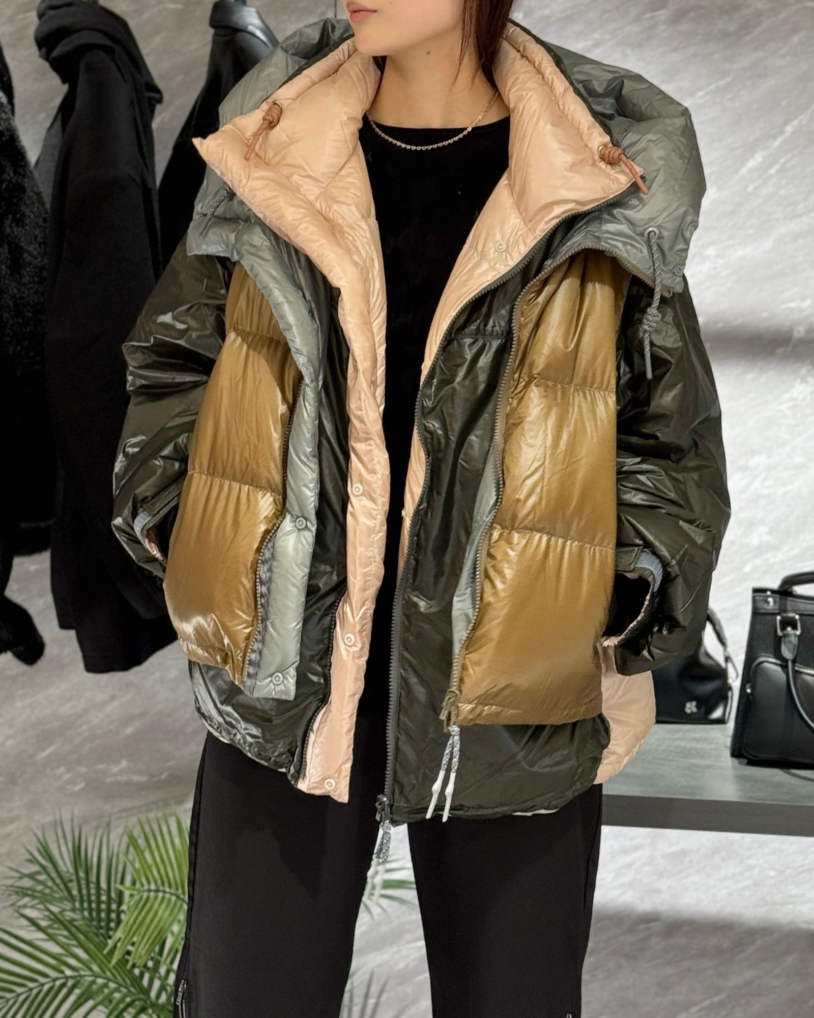 【BF割引対象12/2まで】NANGA multilayering down vest blouson / ナンガ コラボレーション ダウンジャケット (チャコール) / メンズ / レディース