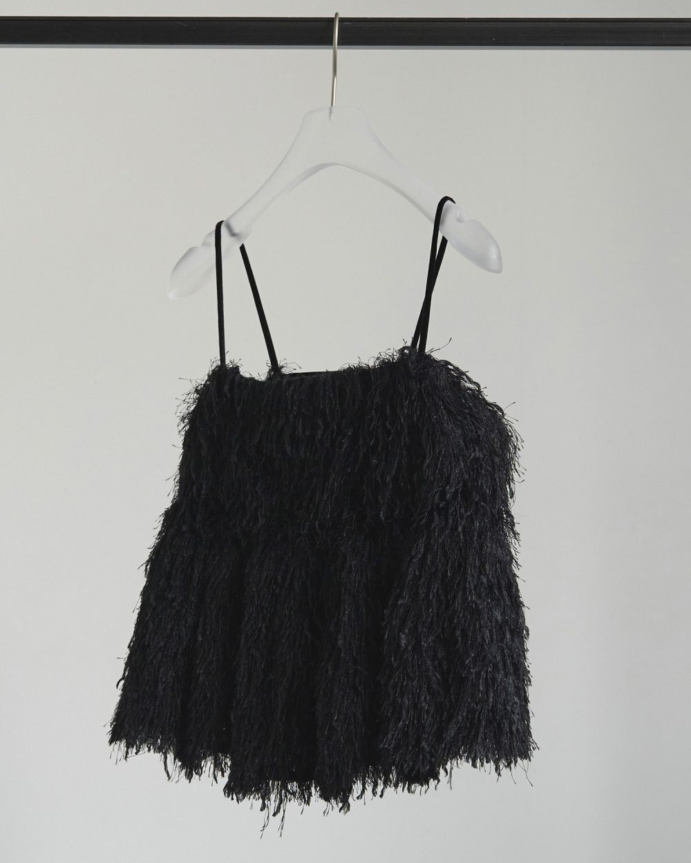 【25AW】Backopen Feather Camisole / バックオープン フェザーキャミソール (ブラック)