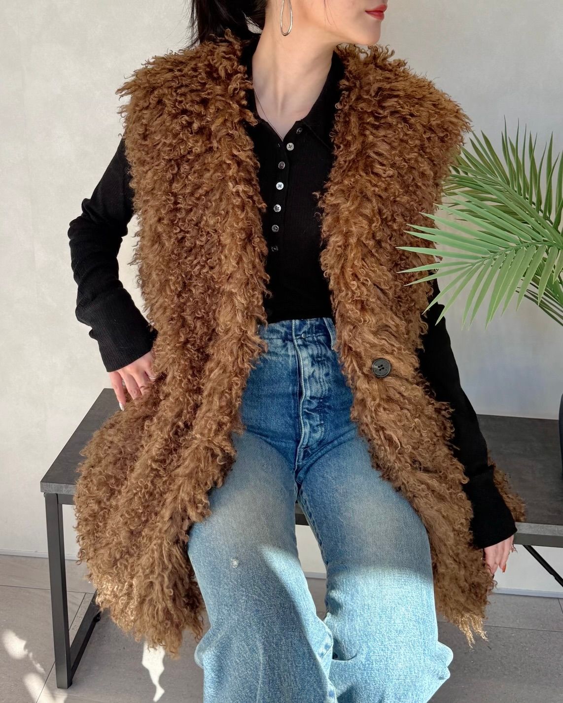 【25AW】CRINPED BOA VEST / クリンプドボアベスト (ブラウン)