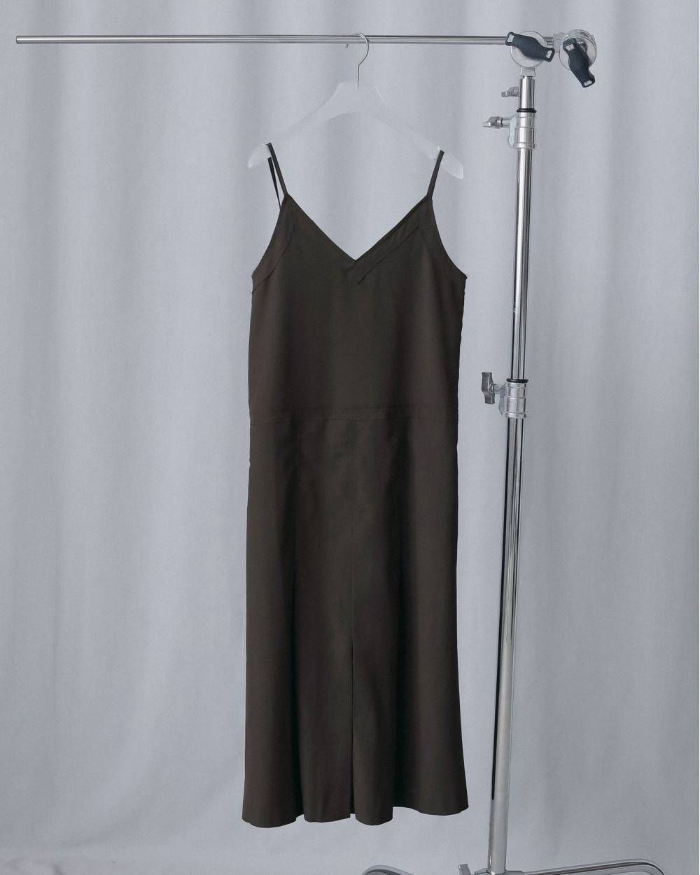 プリーツ キャミソールワンピース (ブラウン) Pleats Camisole Onepiece (Brown) / 26AW 【6月29日まで期間限定予約】