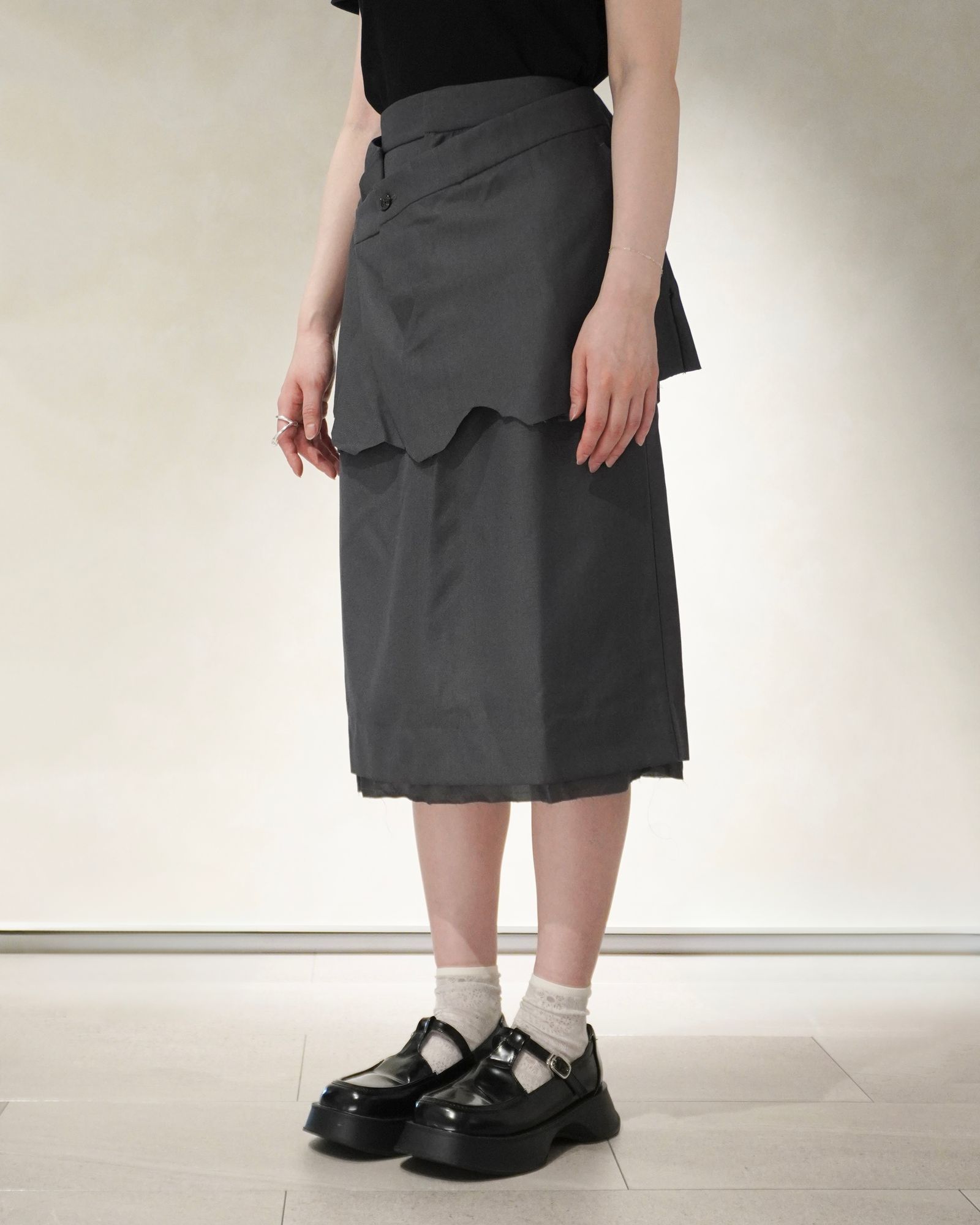 レイヤード ミディアム丈スカート (グレー) cut layered mid length skirt (Gray) /  26SS
