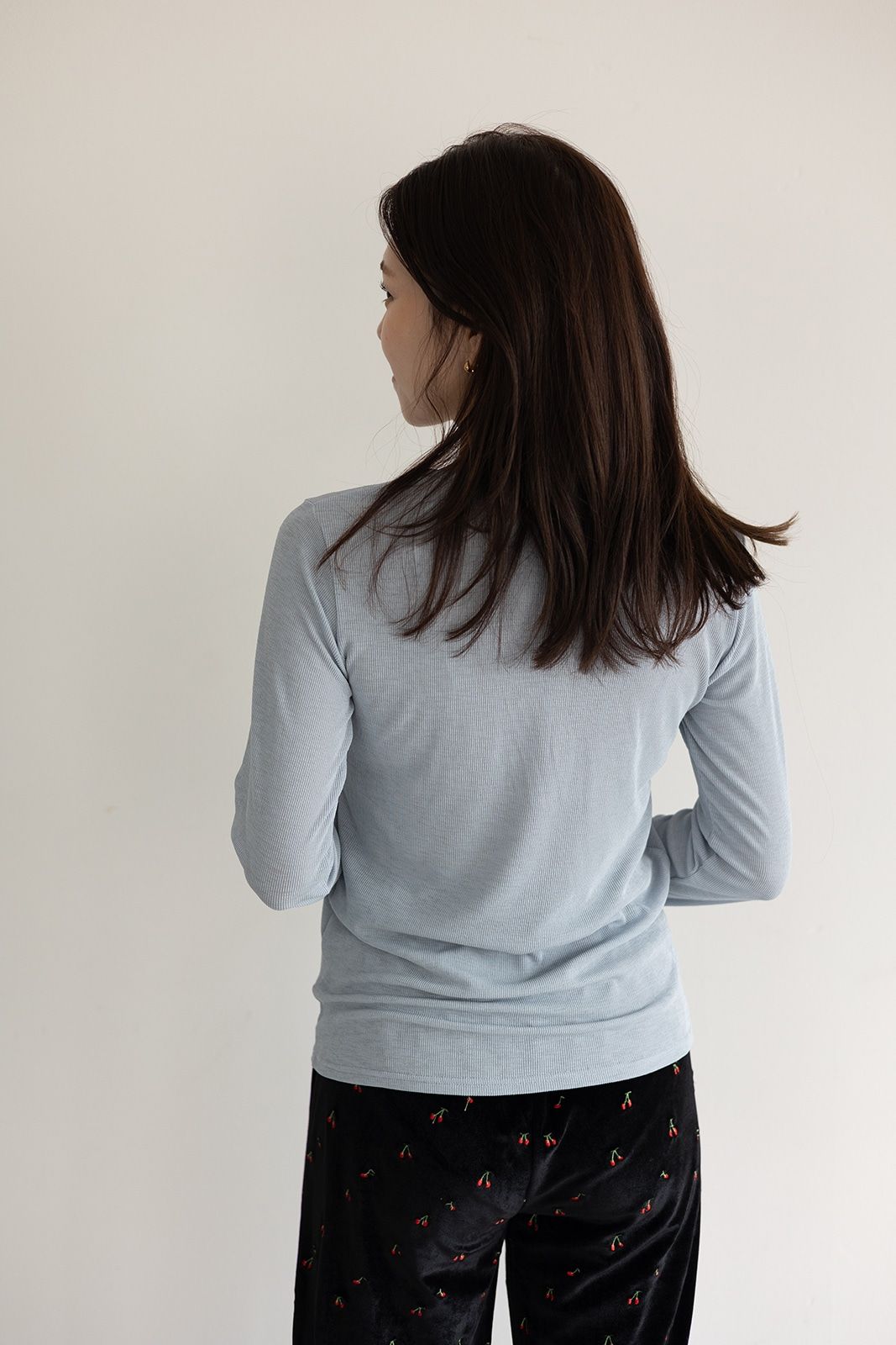 ヘンリーネックリブカットソートップス (スカイブルー)  Henley neck top (SkyBkue) /  26SS