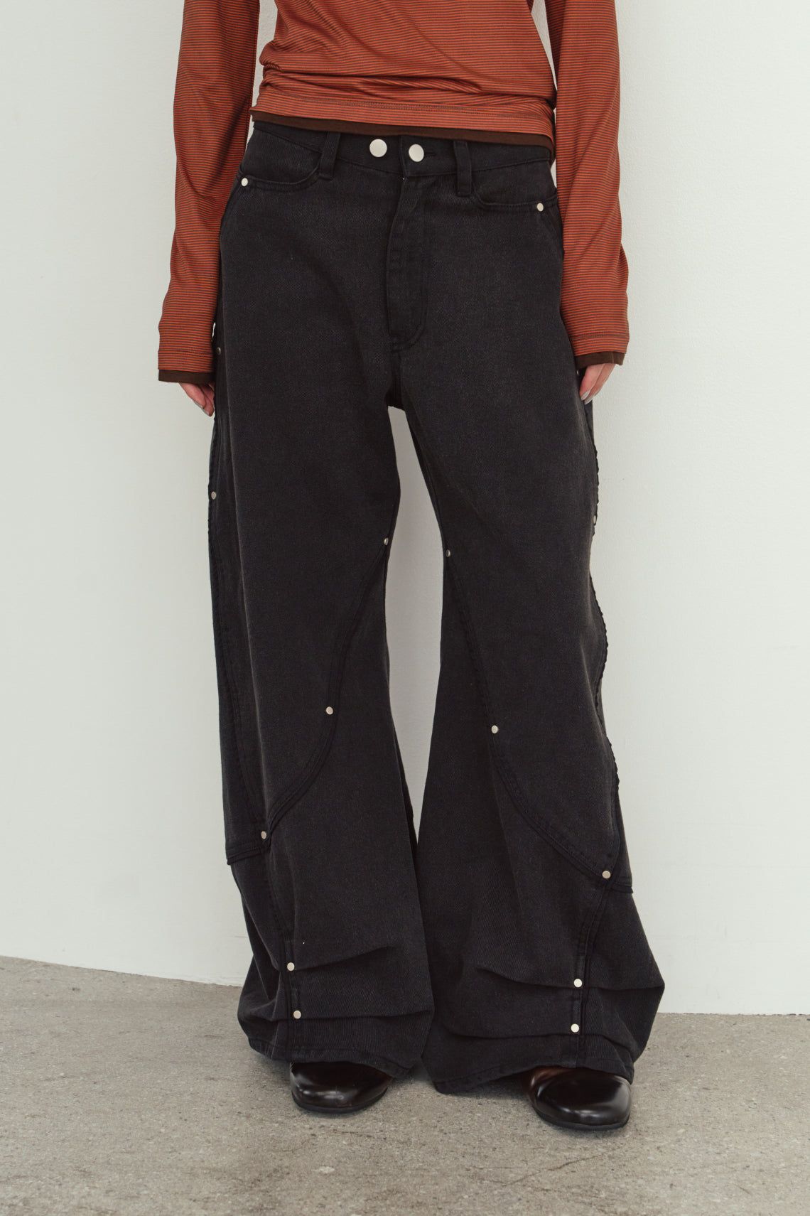 カーブ ユーティリティデニムパンツ (ブラック) curve utility denim pants(Black) (Blue) / 26AW