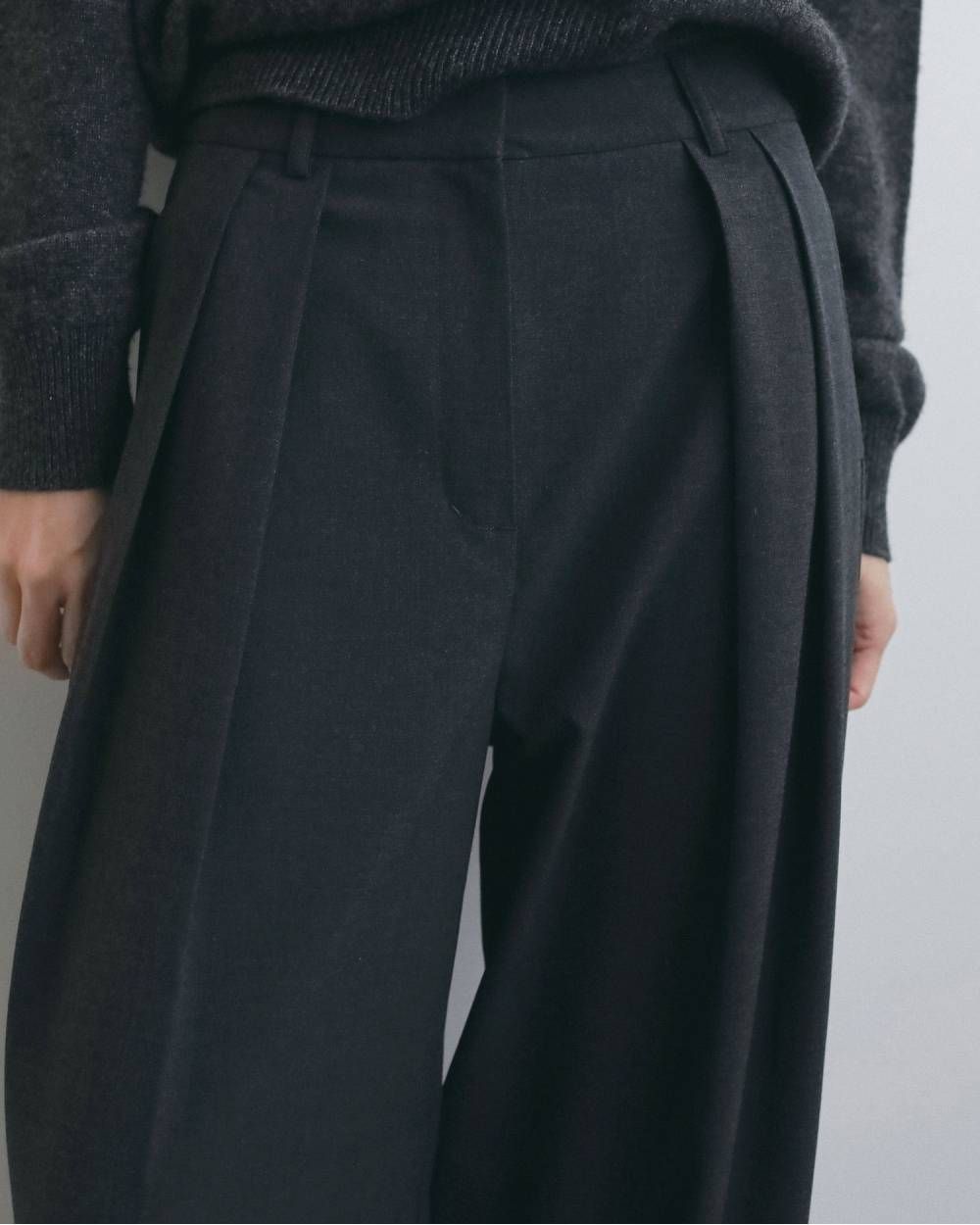 ラックワイドパンツ (チャコールグレー) Tuck Wide Pants (Charcoal gray) / 26AW 【6月29日まで期間限定予約】