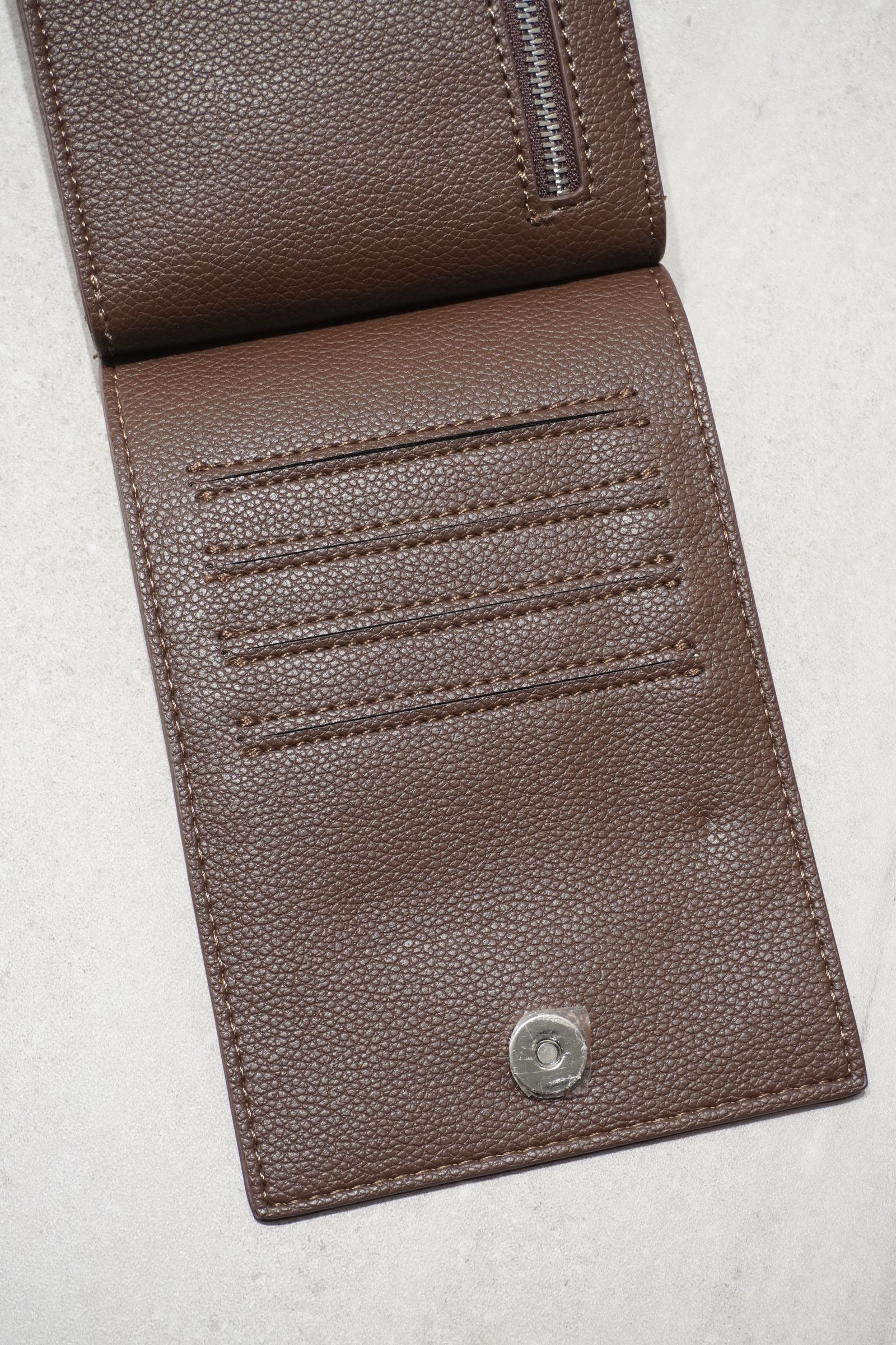 RECYCLING LEATHER MULTI MOBILE POUCH / リサイクルレザーマルチモバイルポーチ (ブラウン) スマホショルダー/コインケース・カードホルダー付き / 取り外し可能