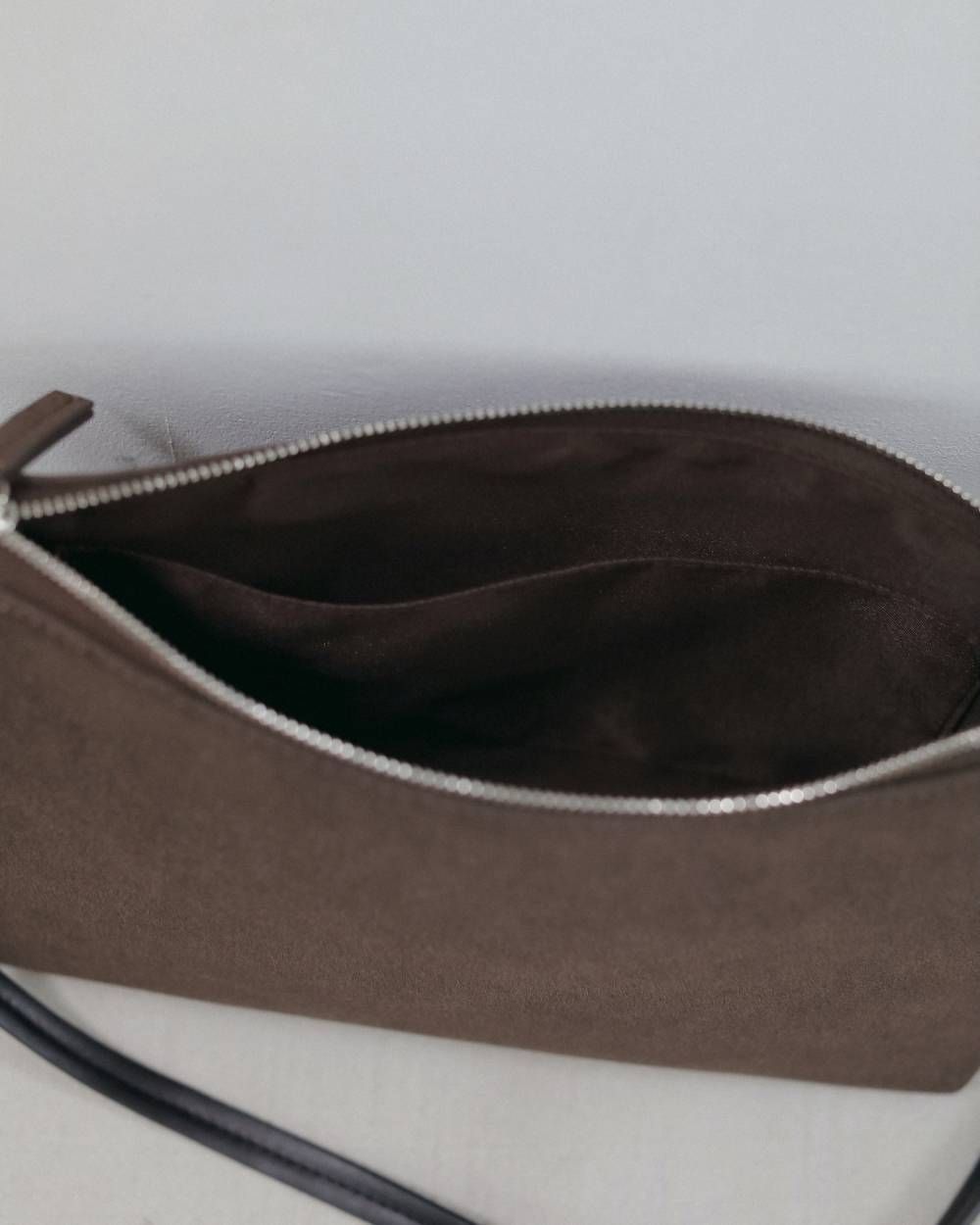 エコレザーハンドバッグ (ブラウン) Ecoleather Hand Bag (Brown) / 26AW 【6月29日まで期間限定予約】