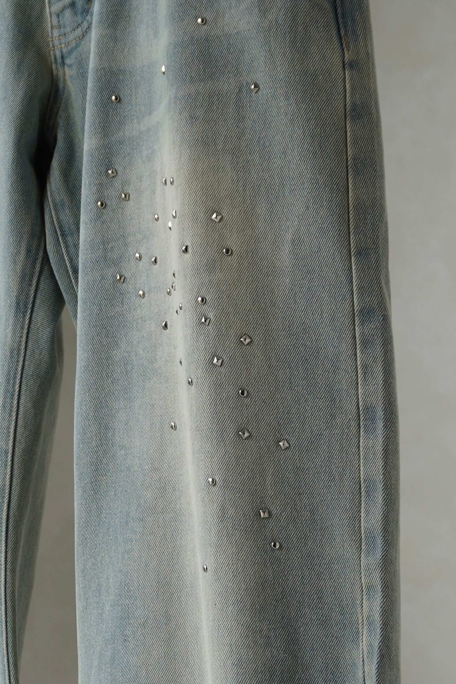 スタッズ ドレープデニム (ブルー) studded draped denim pants(unisex) (Blue) /  26SS
