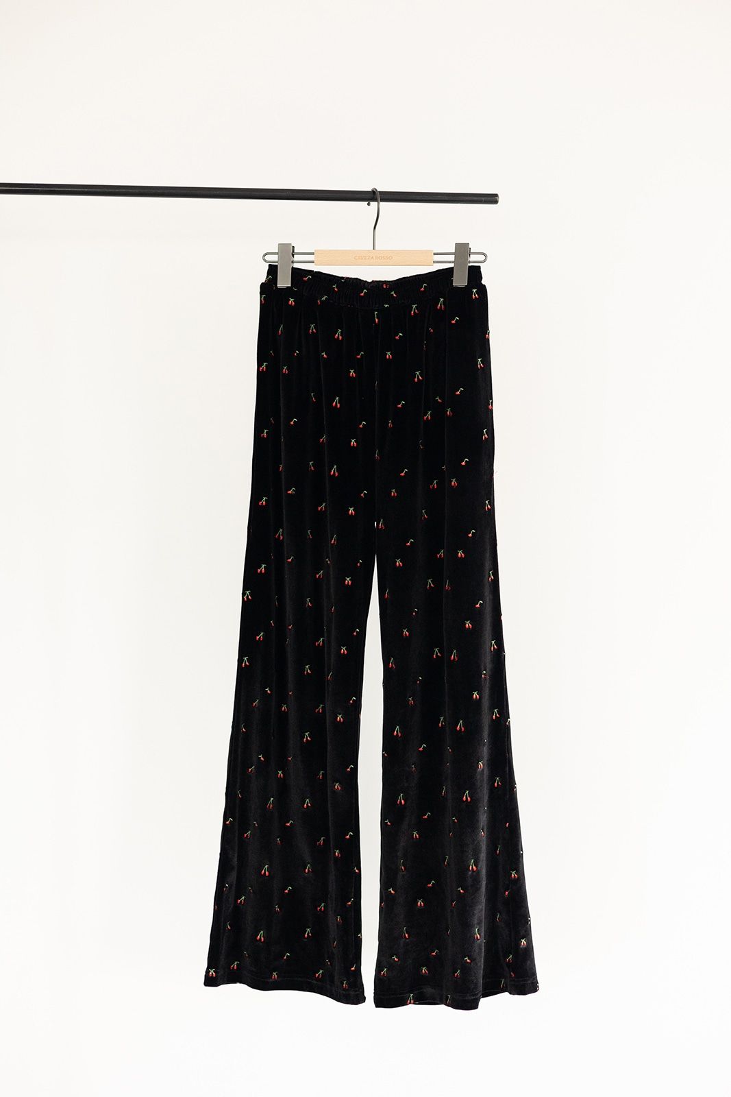 チェリーエンブロイダリーベロアパンツ (ブラック) Cherry Embroidered Velour Pants (Black) /  26SS