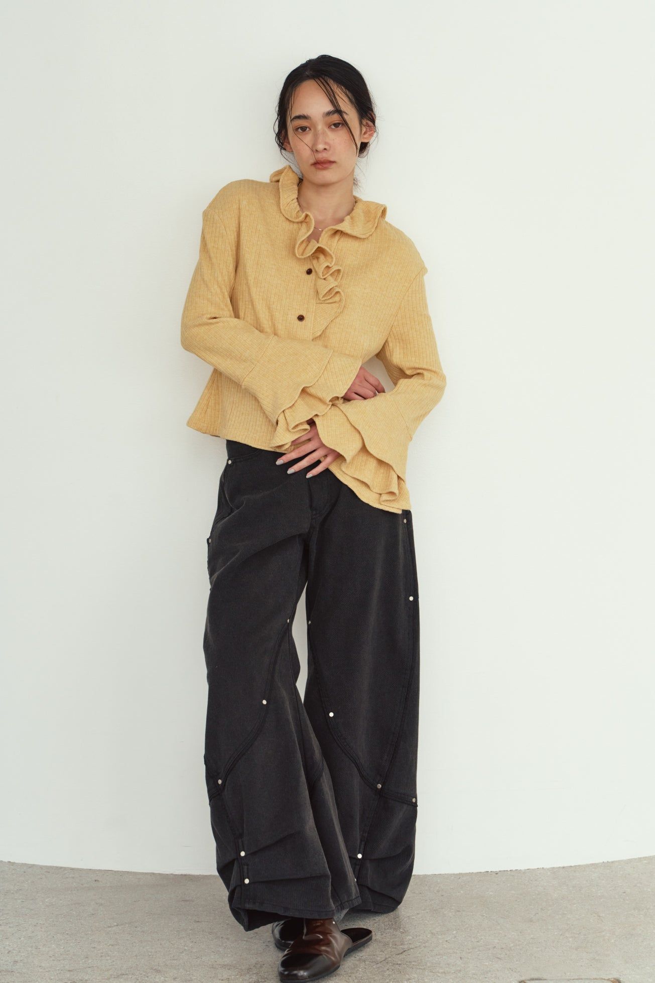 カーブ ユーティリティデニムパンツ (ブラック) curve utility denim pants(Black) (Blue) / 26AW