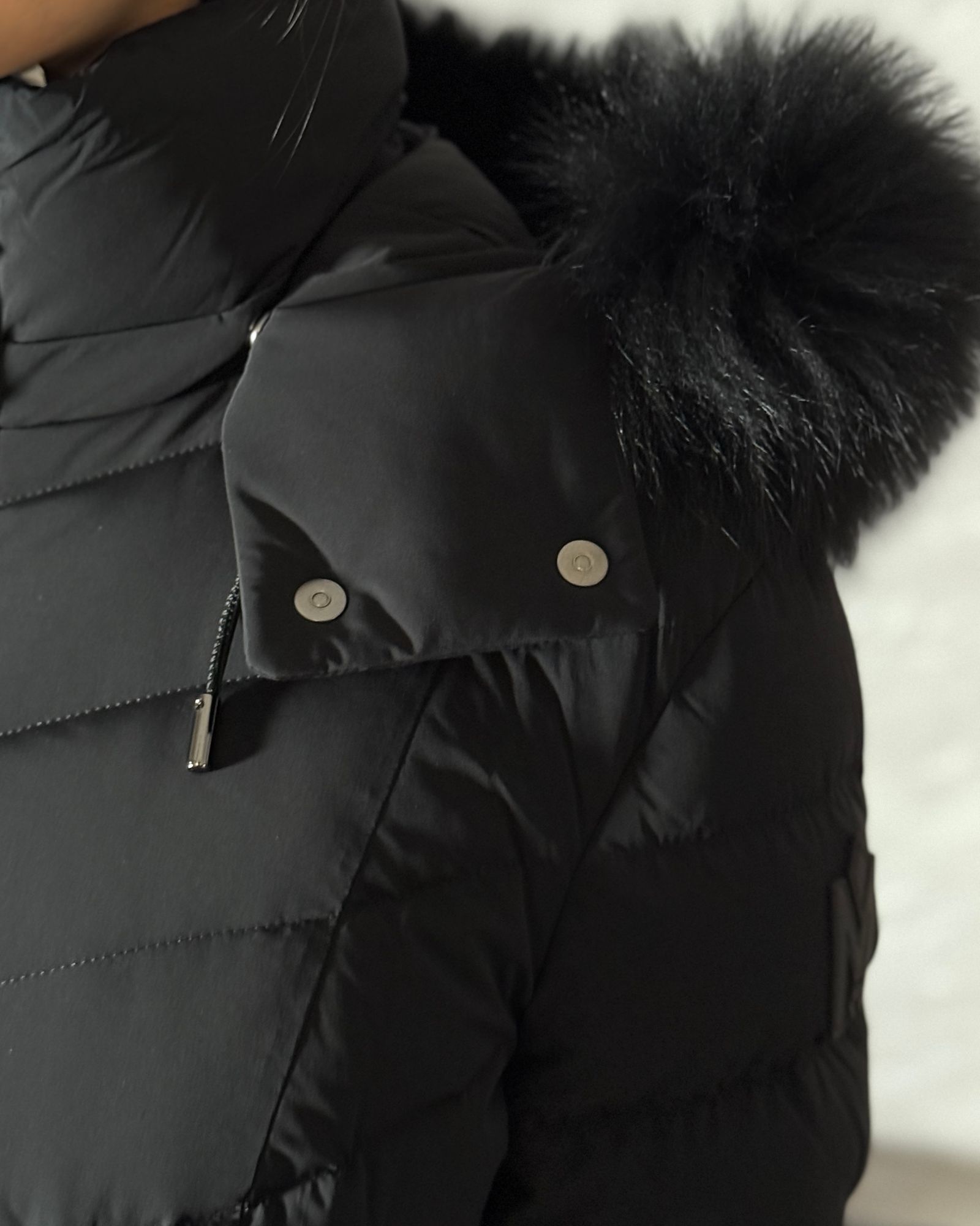 【25AW】PATSY-BX / ファー付きストレッチダウンジャケット (ブラック) / レディース