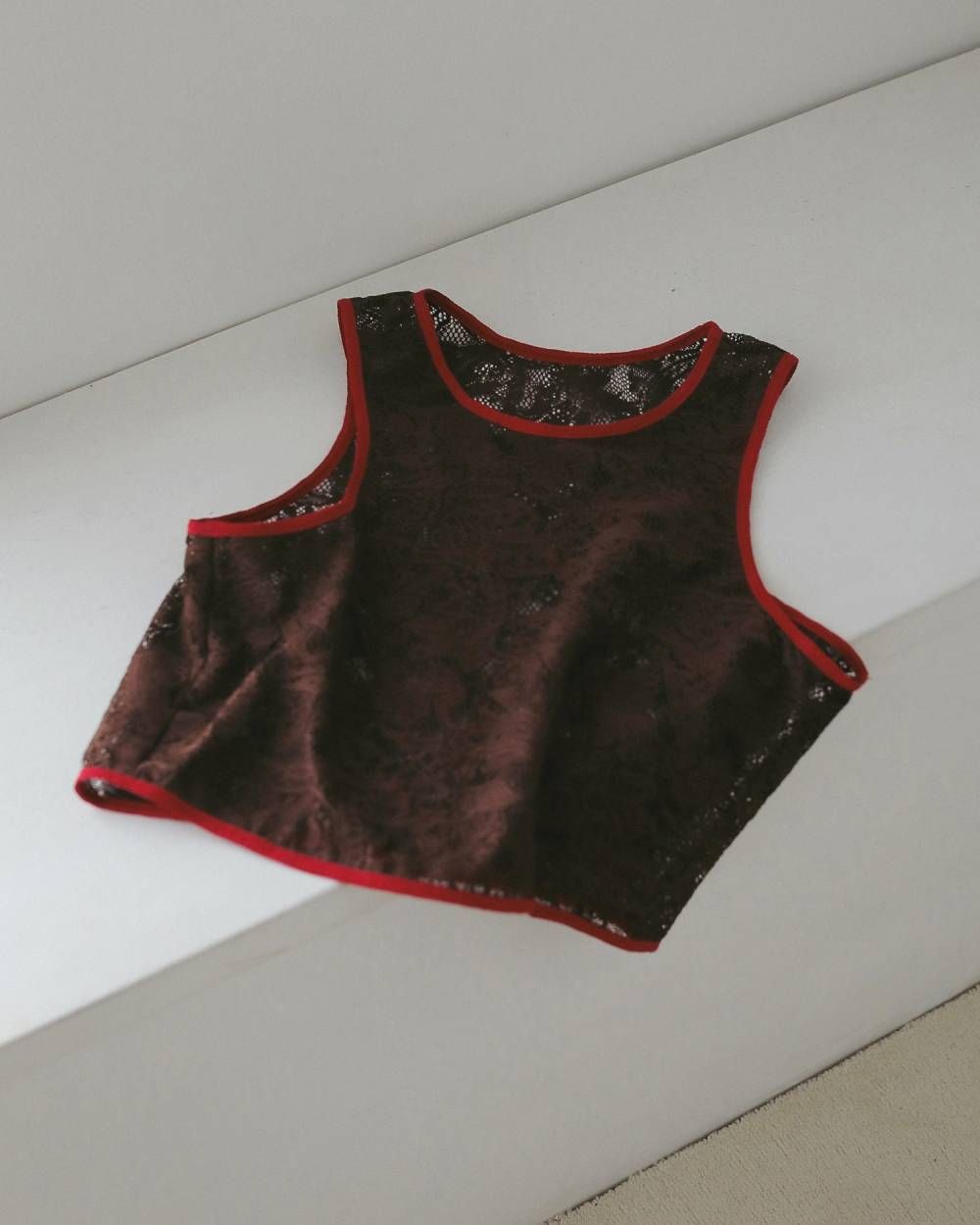 レース ノースリーブトップス (ブラウン) Lace Sleeveless Tops (Brown) / 27SS