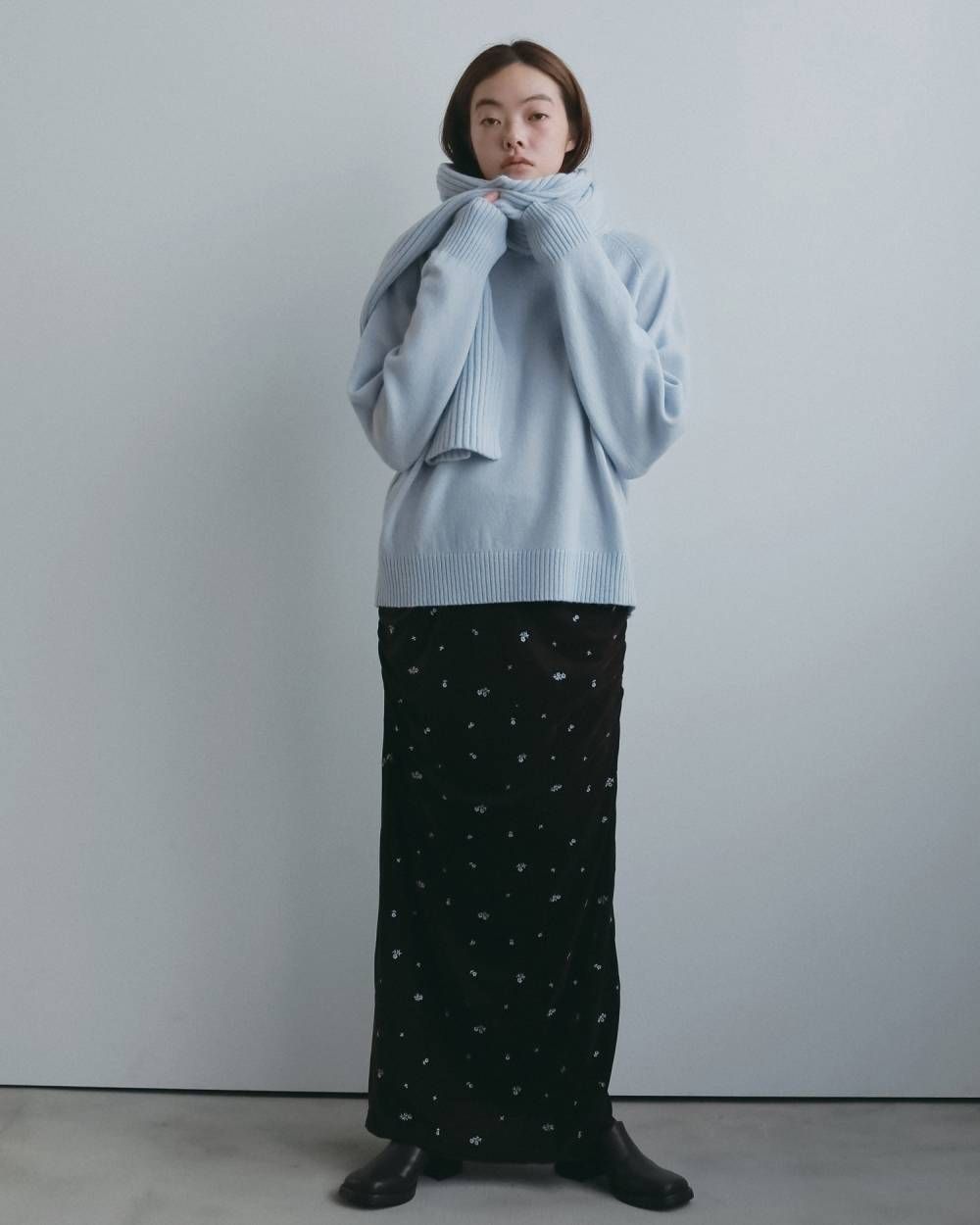 エンブロイダリー フラワーベロアスカート (ブラウン) Embroidery Flower Velourskirt (Brown) / 26AW 【6月29日まで期間限定予約】