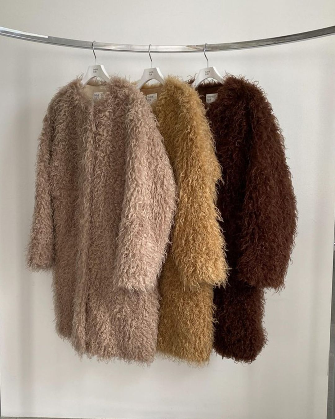 【先行予約】【26TH-17】カーリーファーコート (グレージュ) Curly Fur Coat (Graige) /  エコファー  /  フェイクファー 【受注期間6/14 23:59まで】