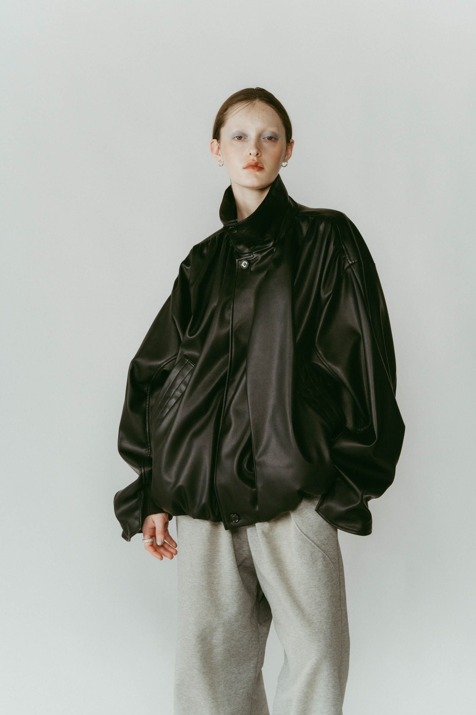 voluminous leather jacket(unisex) / ボリュームレザージャケットブルゾン (ブラック) / 25AW