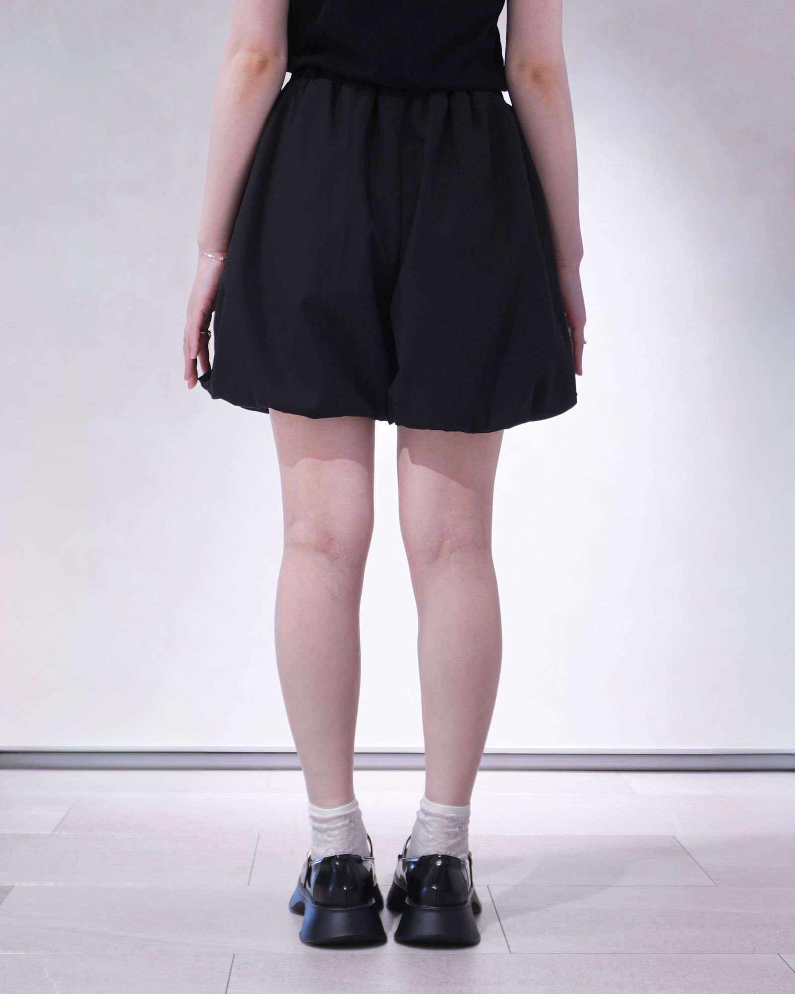 UVカット バルーンショートパンツ (ブラック) balloon hem UV cut gather volume S/PT (Black) /  26SS