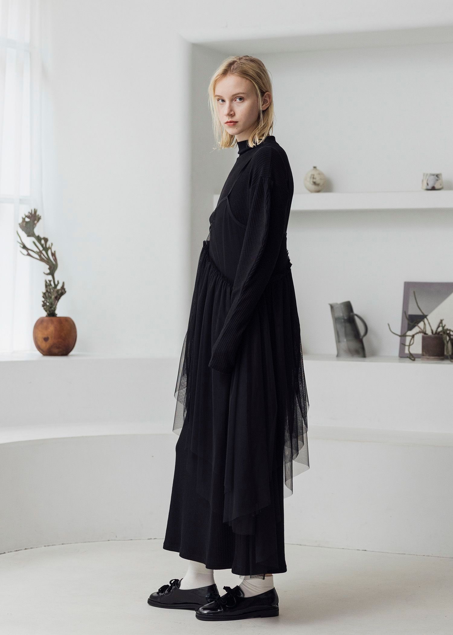 asymmetry layered tulle cami OP / アシンメトリー レイヤードチュールキャミワンピース (ブラック) / 25AW /