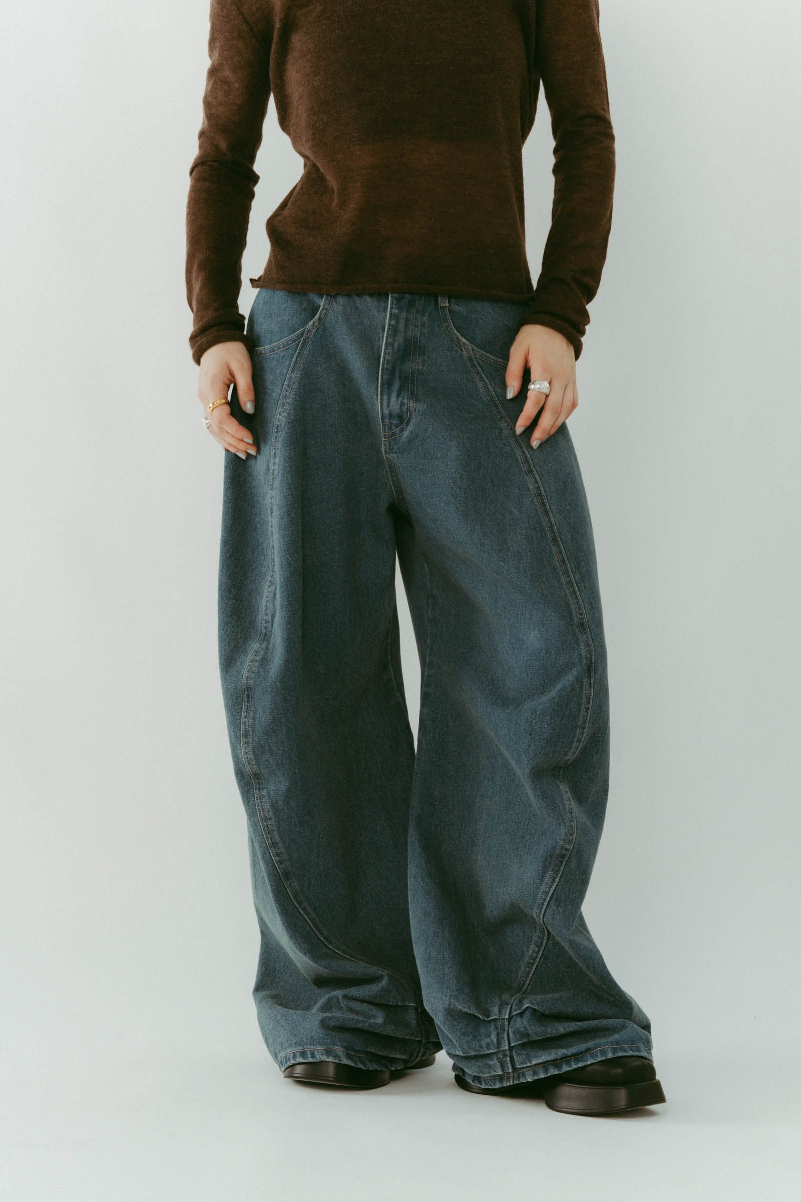 tuck design denim pants / タックデザインデニムパンツ (デニムブルー) / 25AW