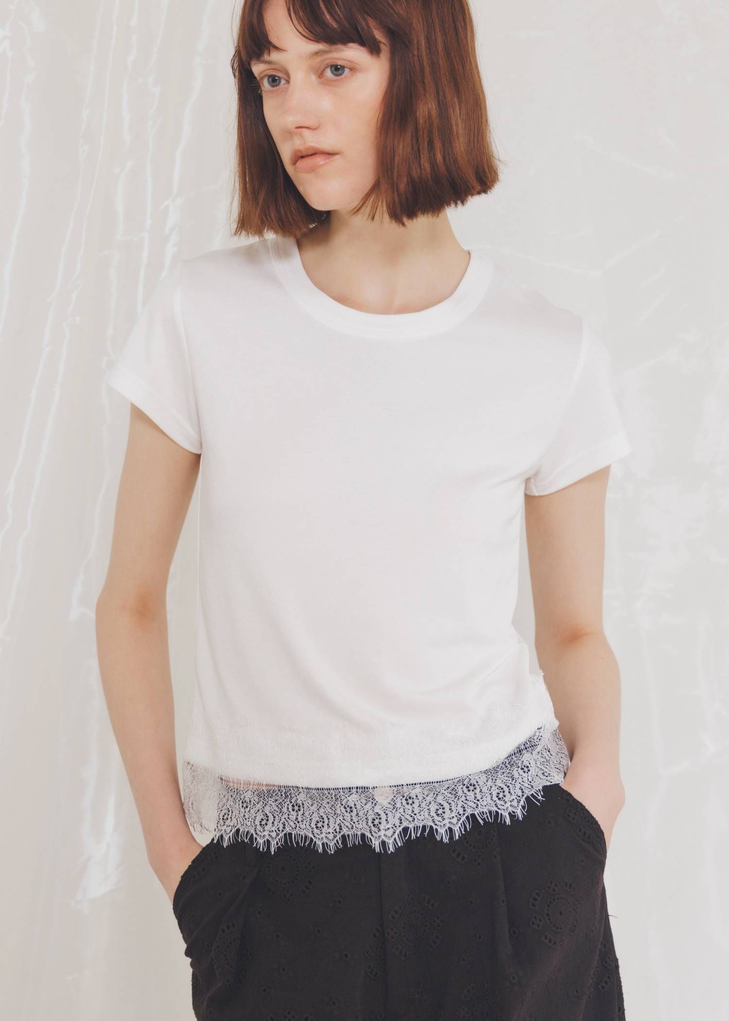 レース コンパクトTシャツ (アイボリー) hem scallop lace compact T-Shirt (Ivory) /  26SS