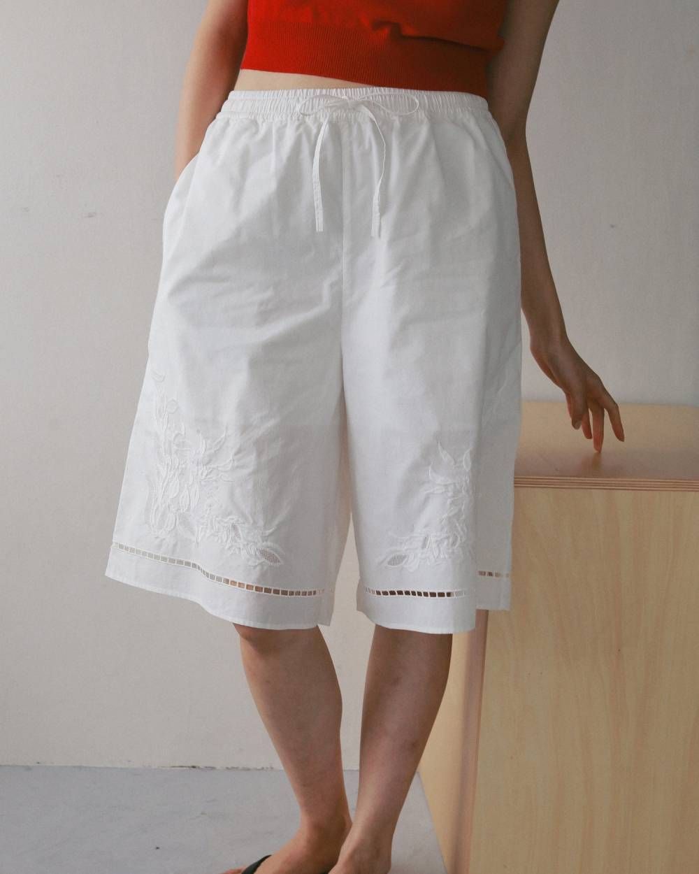 エンブロイダリー ハーフパンツ (ホワイト) Embroidery Half Pants (White) / 27SS