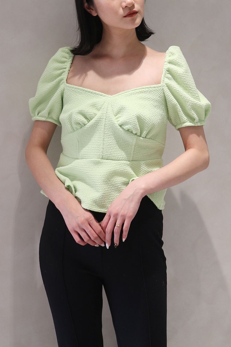 163cm 着用:1 (店内照明)
