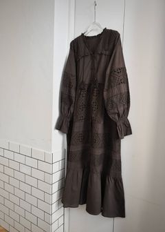ティアードワンピース (ブラウン) pieced cotton lace tiered volume OP (Brown) /  26SS