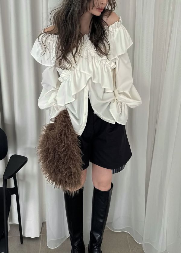 frill cross asymmetry BL / フリルクロス アシンメトリーブラウス (アイボリー) / 25AW