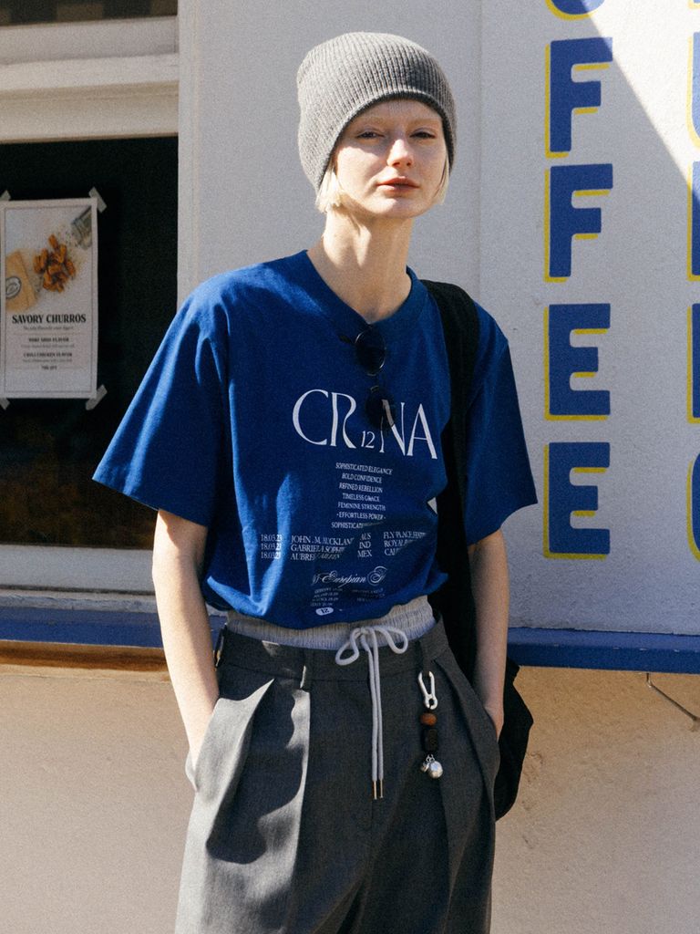 80年代のメンズのTシャツを元にサンプリングされたPARMANENT TEEシリーズ。