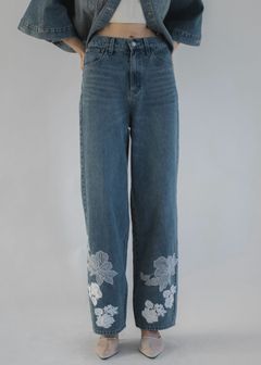 lace embellished hem straight denim PT / レース ストレートデニムパンツ (L/blue) / 26SS