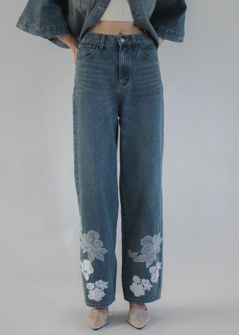 lace embellished hem straight denim PT / レース ストレートデニムパンツ (L/blue) / 26SS